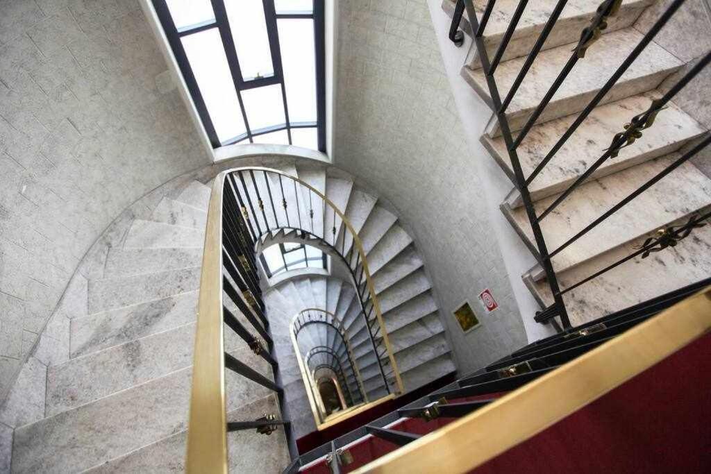 Sanpietro Allorto 22 Duomo Suite Dom12 ミラノ エクステリア 写真
